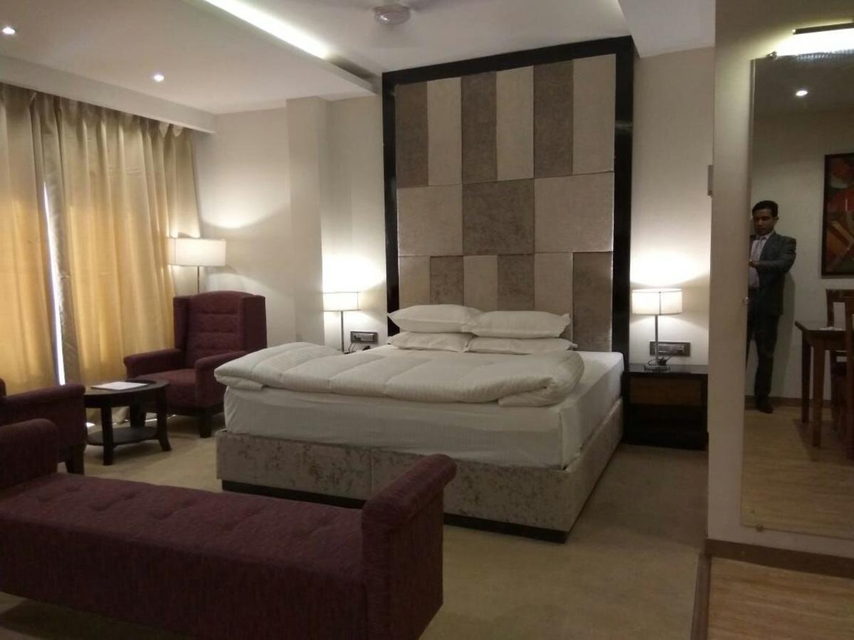 Hotel Surendra Vilas Bhopal Eksteriør billede