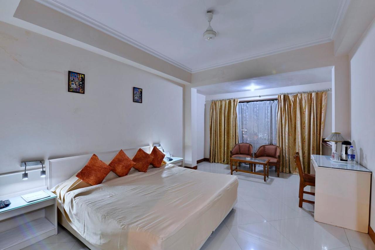 Hotel Surendra Vilas Bhopal Eksteriør billede