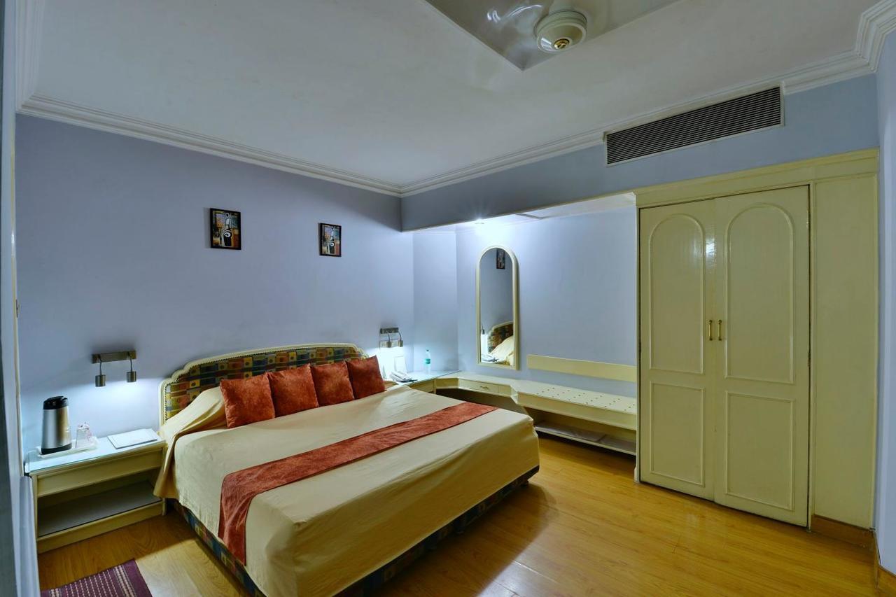 Hotel Surendra Vilas Bhopal Eksteriør billede
