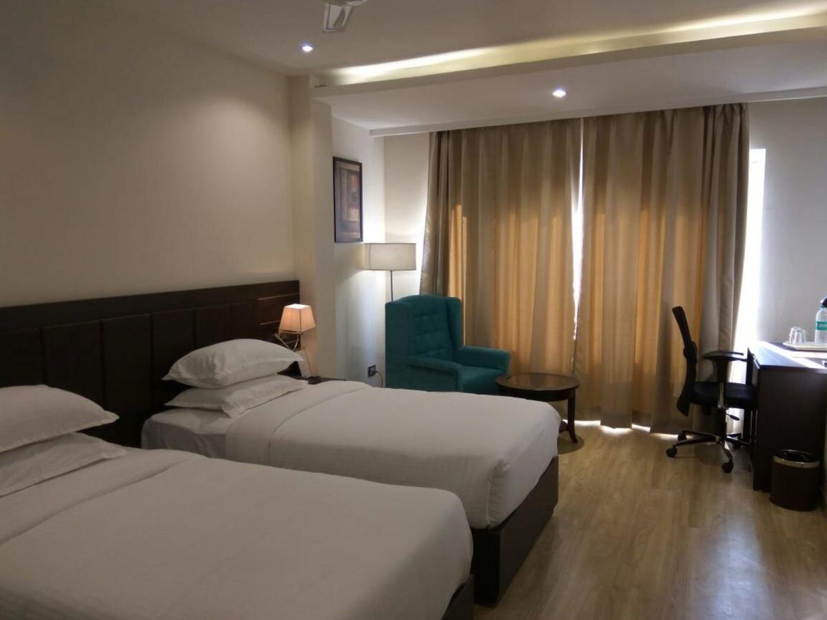 Hotel Surendra Vilas Bhopal Eksteriør billede