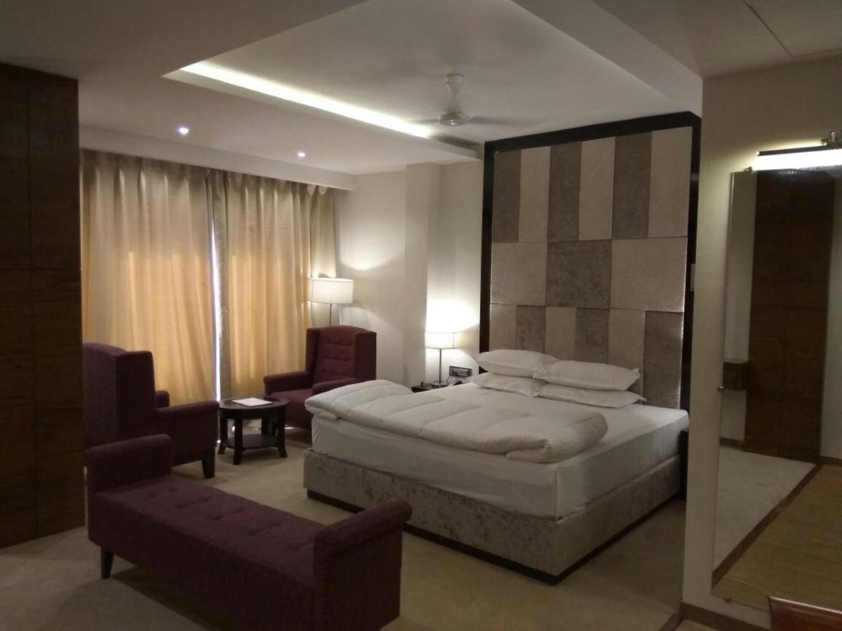 Hotel Surendra Vilas Bhopal Eksteriør billede